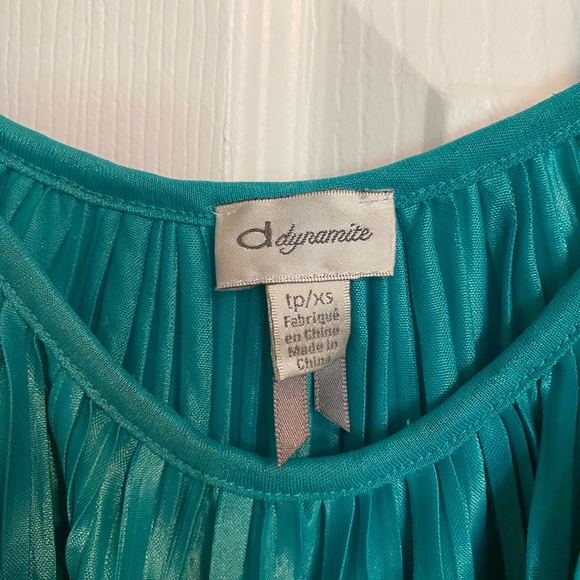 Dynamite Frilly/Flowy Tank Top - Picture 2 of 3